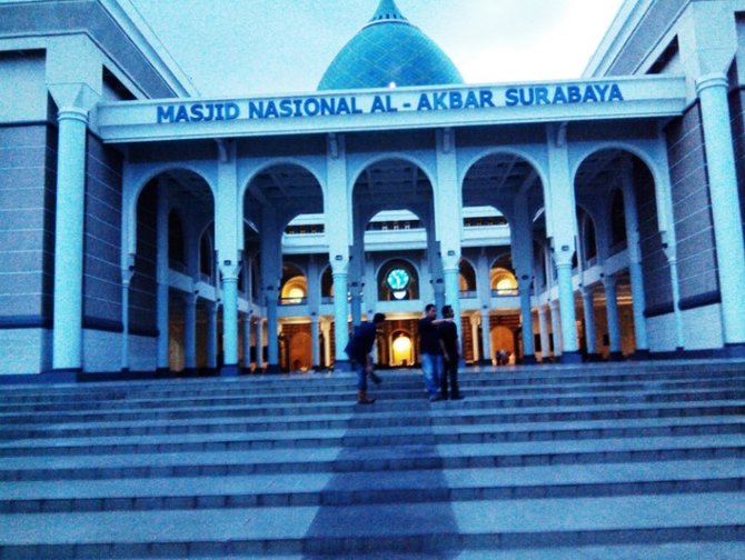 masjid al akbar surabaya