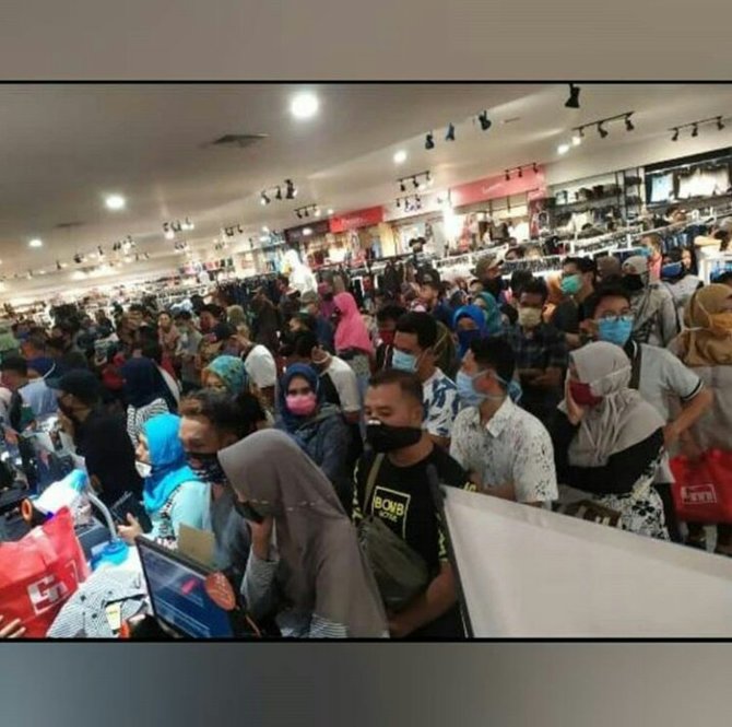 roxy mall jember jelang lebaran