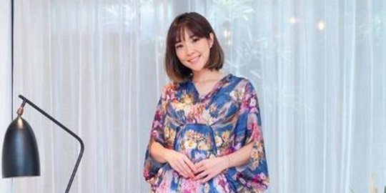 Jelang Lebaran, Ini 5 Potret Seleb yang Makin Cantik Saat Kenakan Kaftan