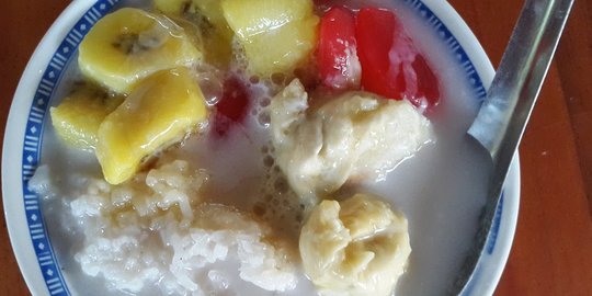 Menikmati Segarnya Kolak Durian Medan, Kuliner Populer yang Manis dan Lumer di Mulut