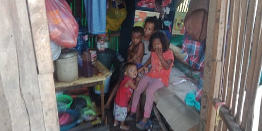 Derita Keluarga Miskin di Karawang Tidak Pernah Tersentuh Bantuan Pemerintah