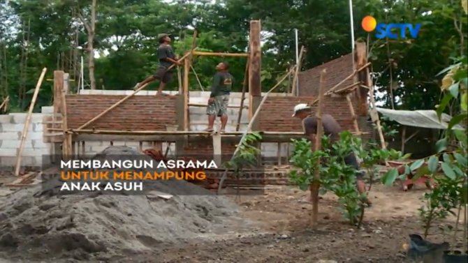 nyambi ngojek demi puluhan anak asuh