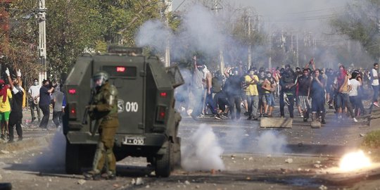 Protes Kekurangan Makan Akibat Covid-19 Berujung Bentrok di Chile