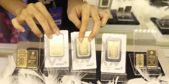 Harga Emas Antam Naik Rp2.000 Hari ini Menjadi Rp926.000 per Gram