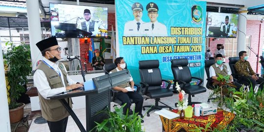 Gubernur Jatim Pantau Langsung Penyaluran BLT Dana Desa di Banyuwangi