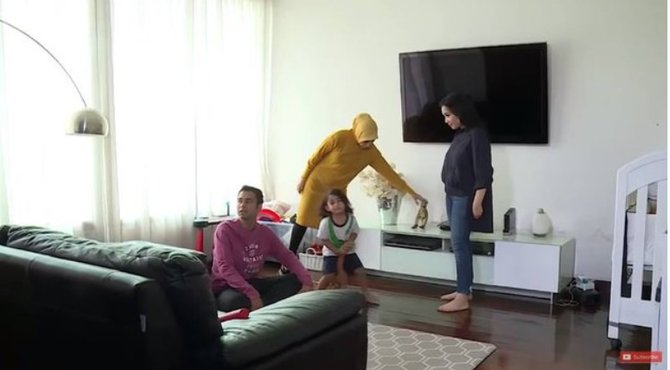 potret rumah beby romeo dan meisya siregar