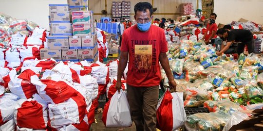 Menteri Erick Usul Daging Ayam Masuk Bansos Untuk Naikkan Kembali Harga