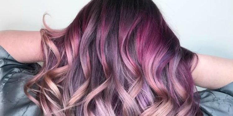 6 Cara Merawat Rambut Berwarna Agar Tetap Awet Dan Sehat Mudah Dilakukan Merdeka Com 6 Cara Merawat Rambut Berwarna Agar Tetap Awet Dan Sehat Mudah Dilakukan Merdeka Com