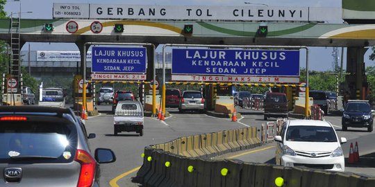 Arus Kendaraan di Tol Cileunyi Meningkat Jelang Lebaran