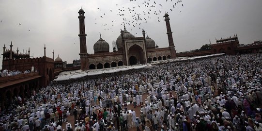 Aparat Diminta Tak Bubarkan Salat Id yang Digelar Saat Pandemi Covid-19