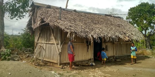 Di Balik Bansos Corona, Mereka yang Tidak Mengeluh Meski Tak Tersentuh