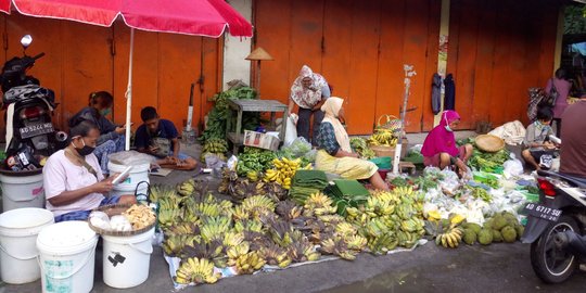 26 Pedagang Pasar Kobong Semarang Positif Corona, Ganjar Minta Pasar dan Mal Ditutup