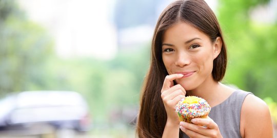 4 cara mudah untuk mencegah kamu makan secara berlebih