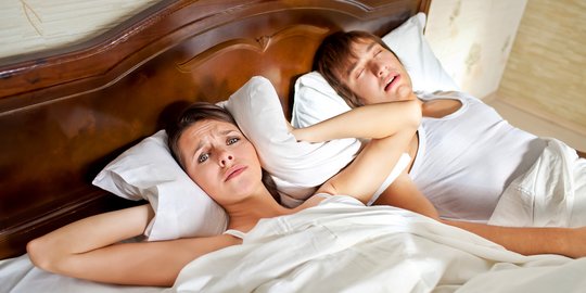 6 Penyebab Mendengkur saat Tidur dan Cara Mengatasinya yang Mudah Dilakukan