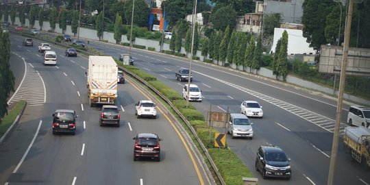 Ratusan Kendaraan Diminta Putar Balik Saat akan Masuk Tol Ruas Palembang-Kayuagung