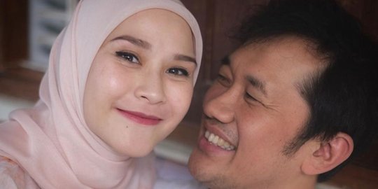 Zaskia Adya Mecca Pamer Perut Buncit, Hamil Anak ke 5?