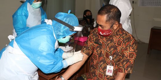 Wali Kota dan Pegawai di Pemkot Solo Jalani Rapid Test