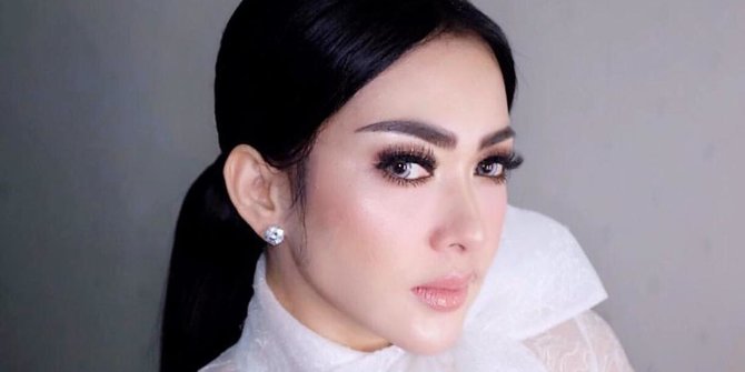 Pelaku Penyebaran Video Syur Diduga Mirip Syahrini 