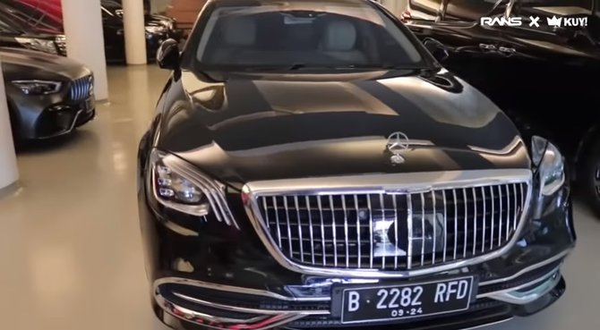 koleksi mobil mewah dan mahal sean gelael