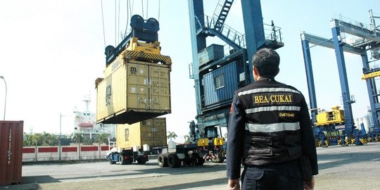 DPR Minta Kejagung Usut Tuntas Dugaan Korupsi Impor 27 Kontainer Tekstil