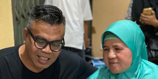 Sering Berangkatkan Kru TV Umroh, Ini 6 Fakta Mamah Dedeh yang Jarang Diketahui