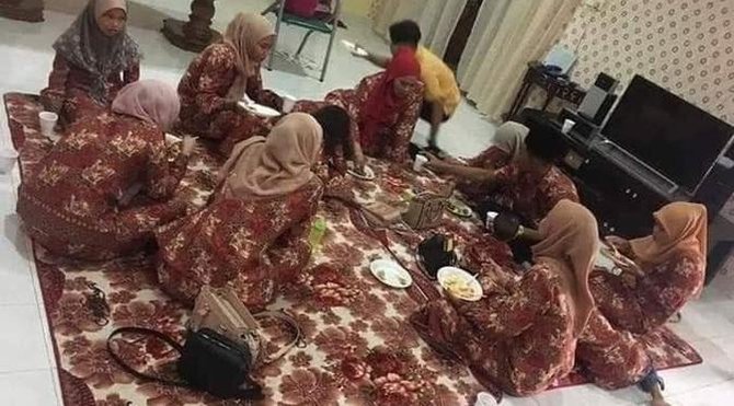 6 potret busana lebaran unik ala netizen bikin geleng kepala
