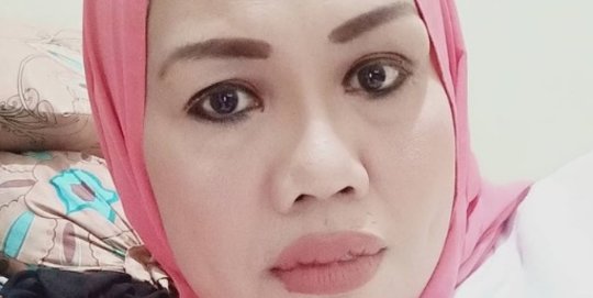 Ikut Tren Oplas Challenge, Ini Penampilan Elly Sugigi yang Bikin Pangling Netizen