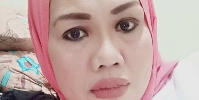 Ikut Tren Oplas Challenge, Ini Penampilan Elly Sugigi yang Bikin Pangling Netizen