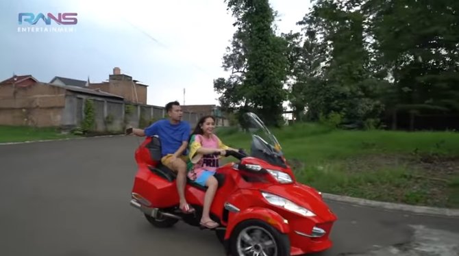 nagita minta beli motor