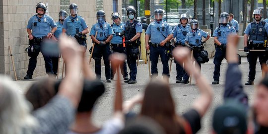 Kerusuhan di AS, KJRI Chicago Pastikan 1.990 WNI Dalam Kondisi Aman