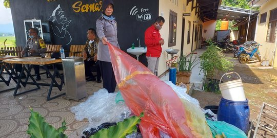 Siap Diterbangkan, 78 Balon Udara di Pekalongan Disita Polisi