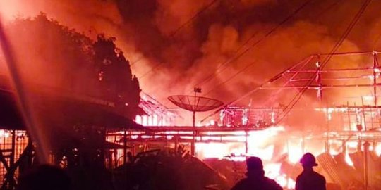 26 Rumah Terbakar di Menteng Diduga Korsleting Listrik, 120 Warga Mengungsi