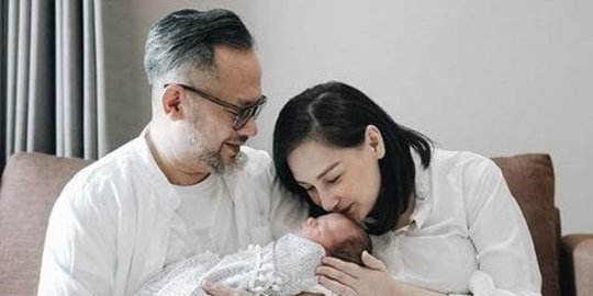 Melahirkan di Tengah Pandemi, Ini 5 Potret Baby Numa Anak Mona Ratuliu & Indra Brasco