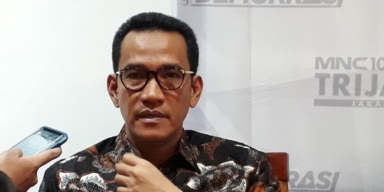 Diskusi UGM Berujung Teror, Refly Harun Ingatkan Soekarno & Gus Dur Dimakzulkan