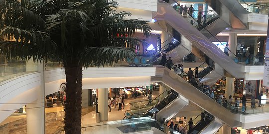 CEK FAKTA: Hoaks Orang Berusia di Atas 50 Tahun Dilarang Masuk Mall Selama New Normal