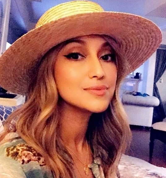 elly sugigi ceritakan kisahnya