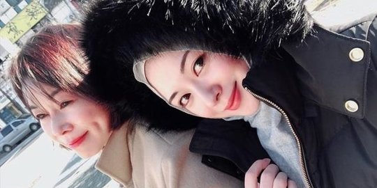 Bak Kakak Adik, Ini 7 Momen Kebersamaan Ayana Moon dan Ibunda