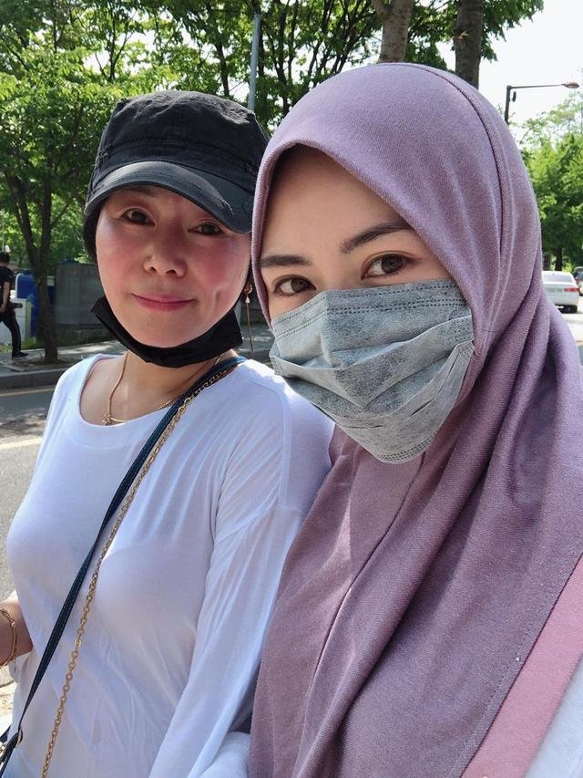 bak kakak adik ini 7 momen kebersamaan ayana moon dan ibunda