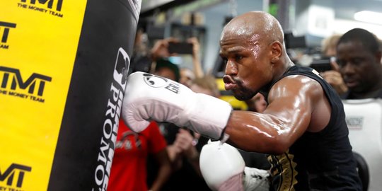 Petinju Floyd Mayweather Akan Tanggung Biaya Pemakaman George Floyd
