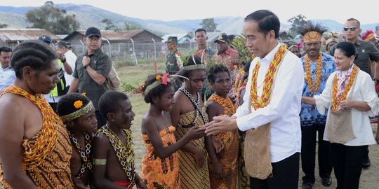 Hakim Vonis Jokowi Bersalah Melanggar Hukum Blokir Internet di Papua