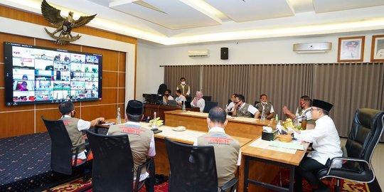 Webinar Kemendagri Dan Kemenpan RB, Bupati Banyuwangi Paparkan Skema ...