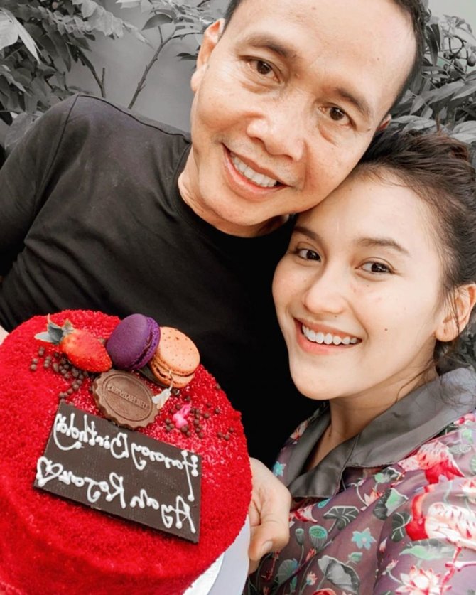 momen ulang tahun ayah ayu ting ting