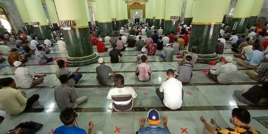 Sebelum New Normal, Warga Solo Diimbau Tak Salat Jumat di Masjid
