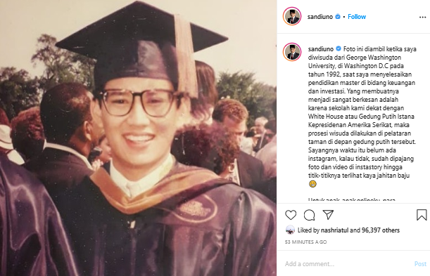 sandiaga uno unggah foto wisuda dulu