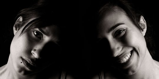 4 Penyebab Kepribadian Ganda Beserta Gejala dan Cara Mengatasinya