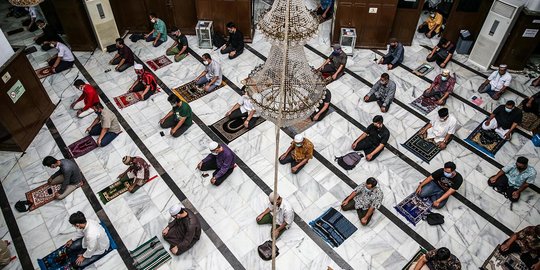 Masjid Cut Mutia Kembali Gelar Salat Jumat di Masa Transisi