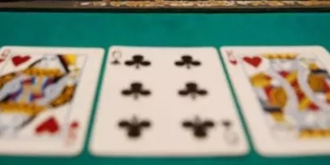 Lagi Asyik Main Judi, Empat Ibu Rumah Tangga di Minahasa Utara Diciduk Polisi