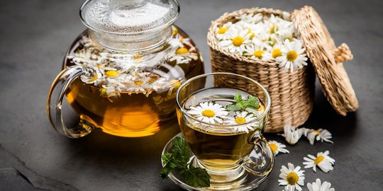 7 Manfaat Teh Chamomile Bagi Kesehatan Bantu Tingkatkan Kualitas Tidur Anda Merdeka Com