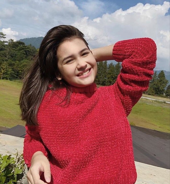 bergigi gingsul 10 seleb cantik ini selalu curi perhatian