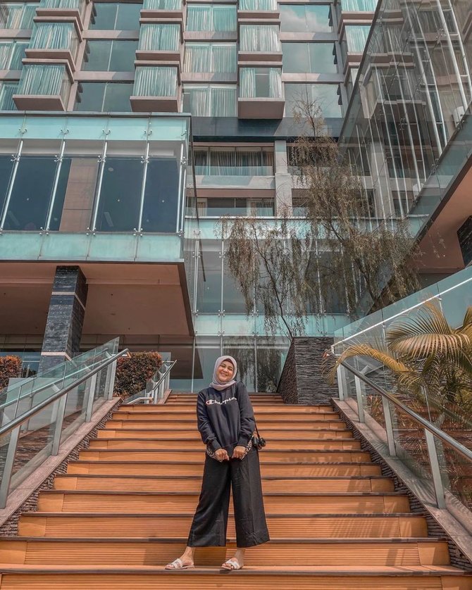 gaya hijab kesha ratuliu
